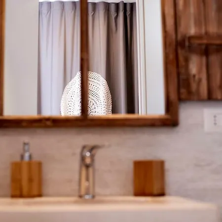 Echi Di Puglia ポリニャーノ・ア・マーレ