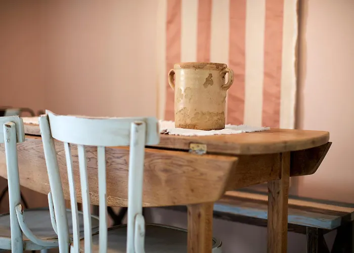 לינה וארוחת בוקר Echi Di Puglia 4*